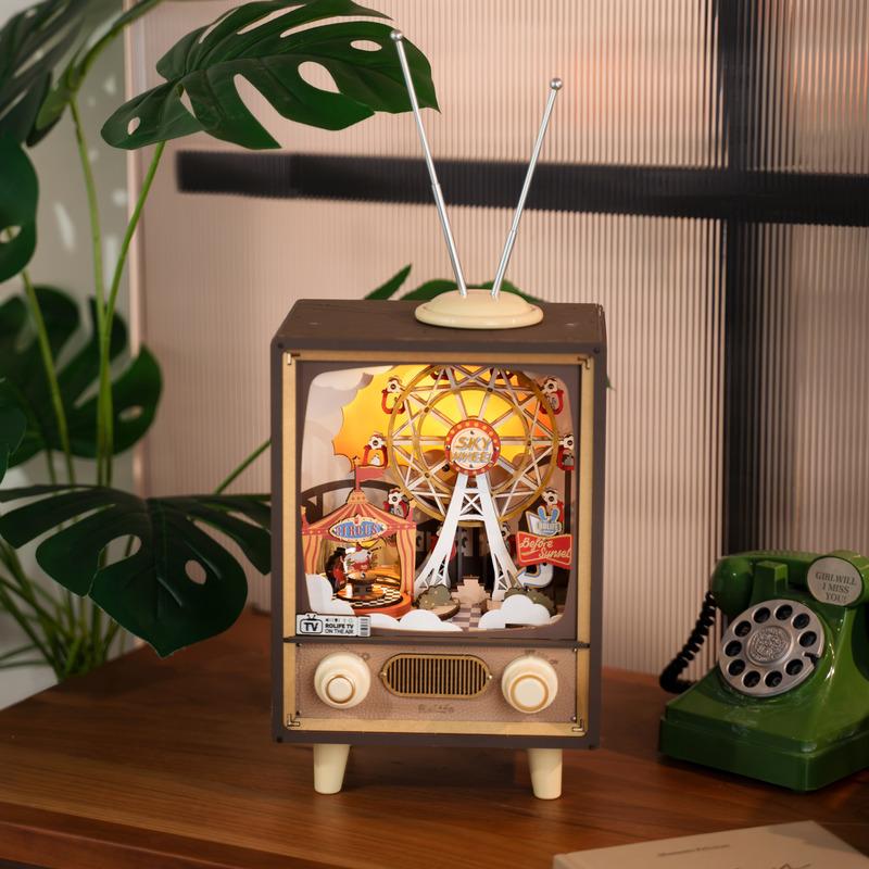 アニマルとエレクトリックメイヘムステージセット Amazon.com: Muppets The Show: Animal and The Electric Mayhem Stage