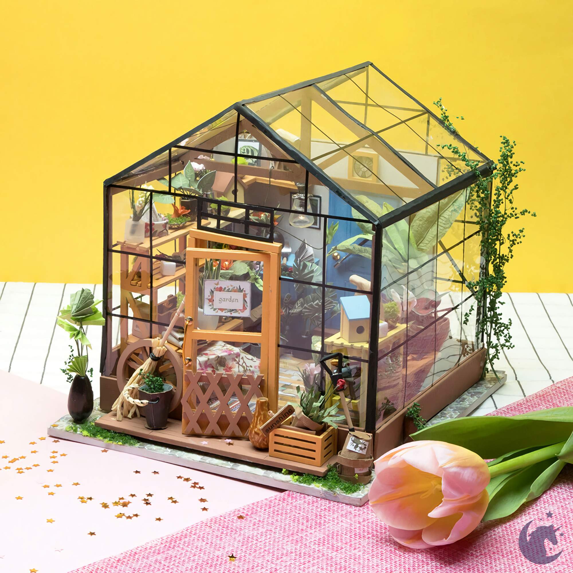 unicorntoys rolife robotime diy miniature dollhouse dg104 Cathy's greenhouse diorama craft kit