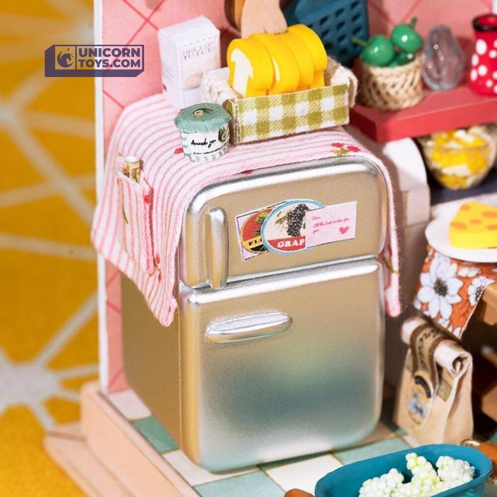 unicorntoys_diy_robotime_rolife_miniature_dollhouse_taste_life_ds015_ds016_ds017_ds018_diy_diorama_craft_kit_40.jpg