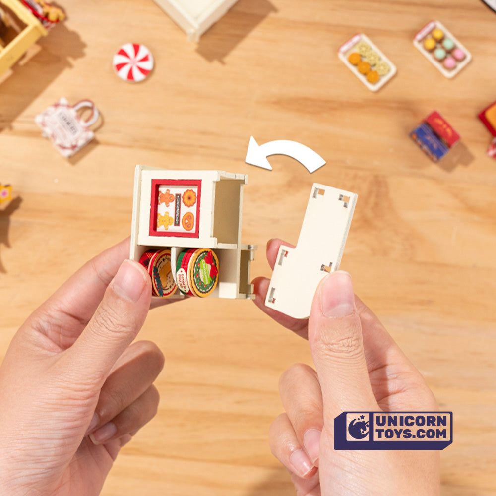Gingerbread House | Robotime DG176 DIY Dollhouse Miniatures Kit