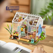 Dreamy Garden House | Robotime DG163 DIY Dollhouse Miniatures Kit