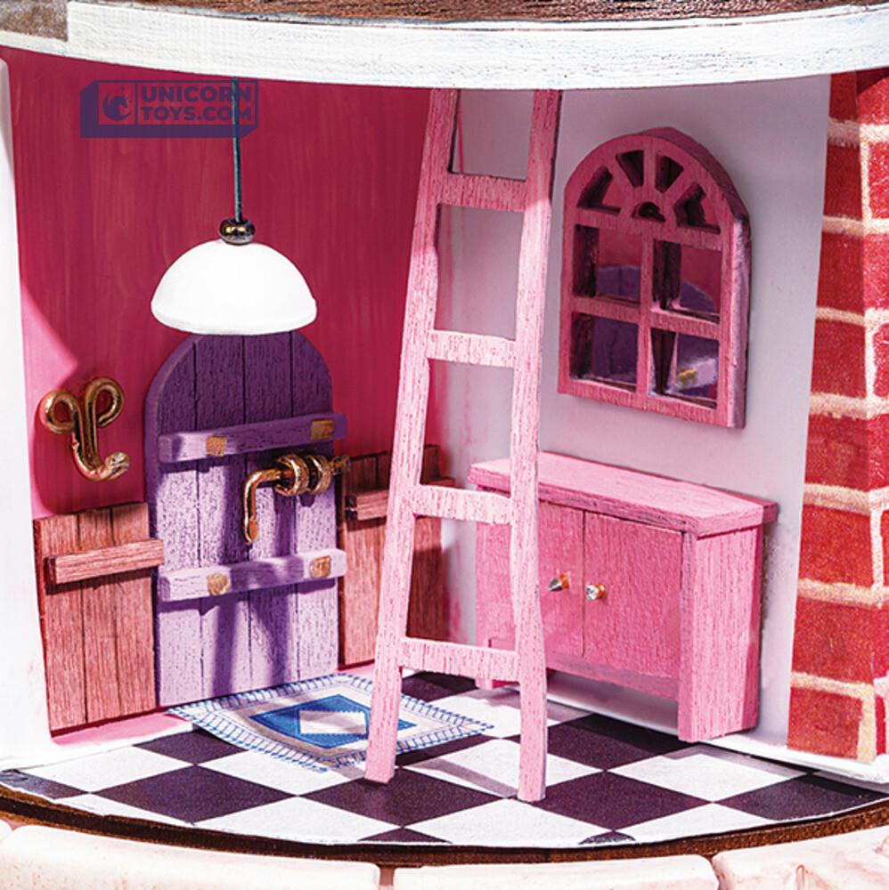Secluded Neighbour | Robotime Glass Miniature Dollhouse Kit DS003