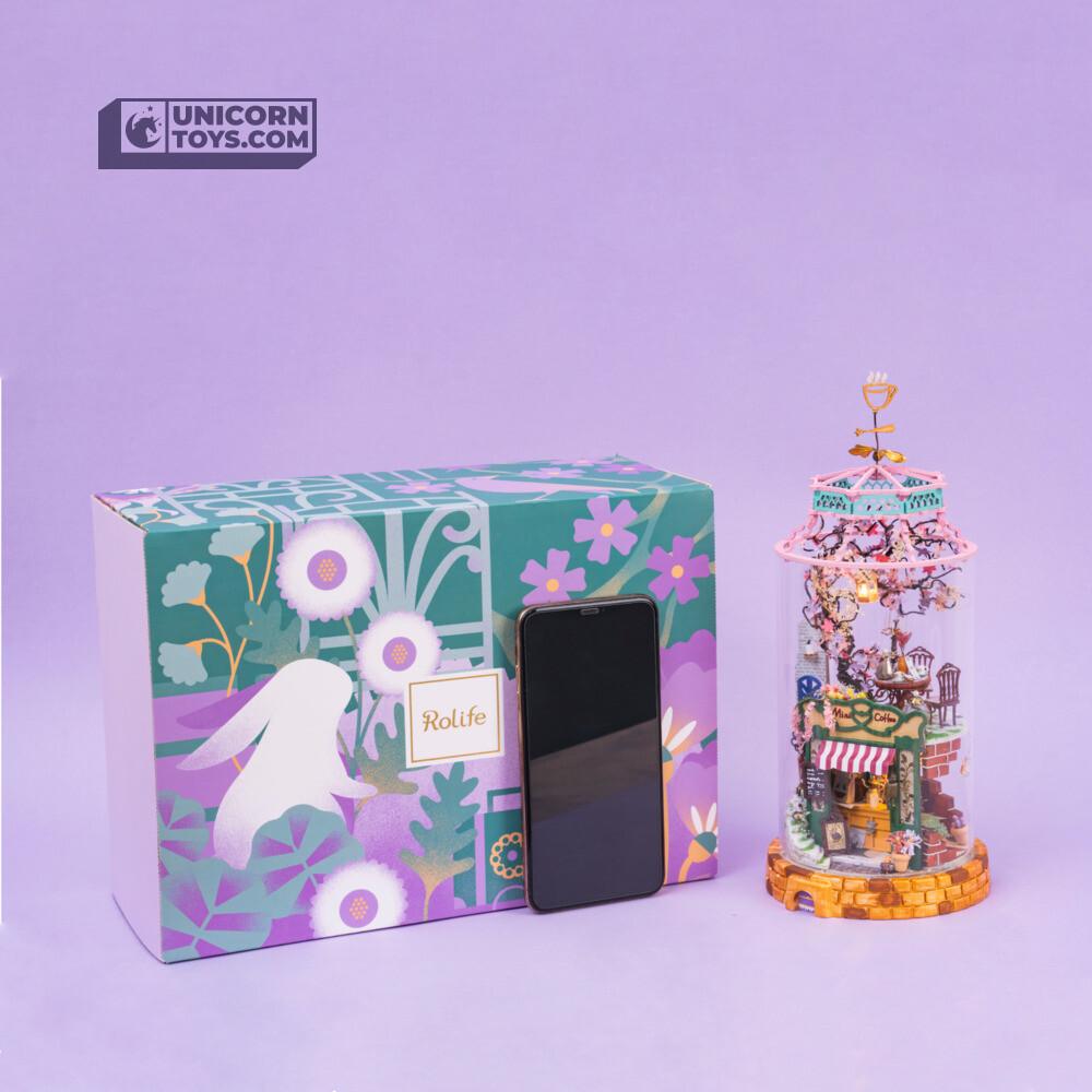 Magical Cafe | Robotime Glass Miniature Dollhouse Kit DS004