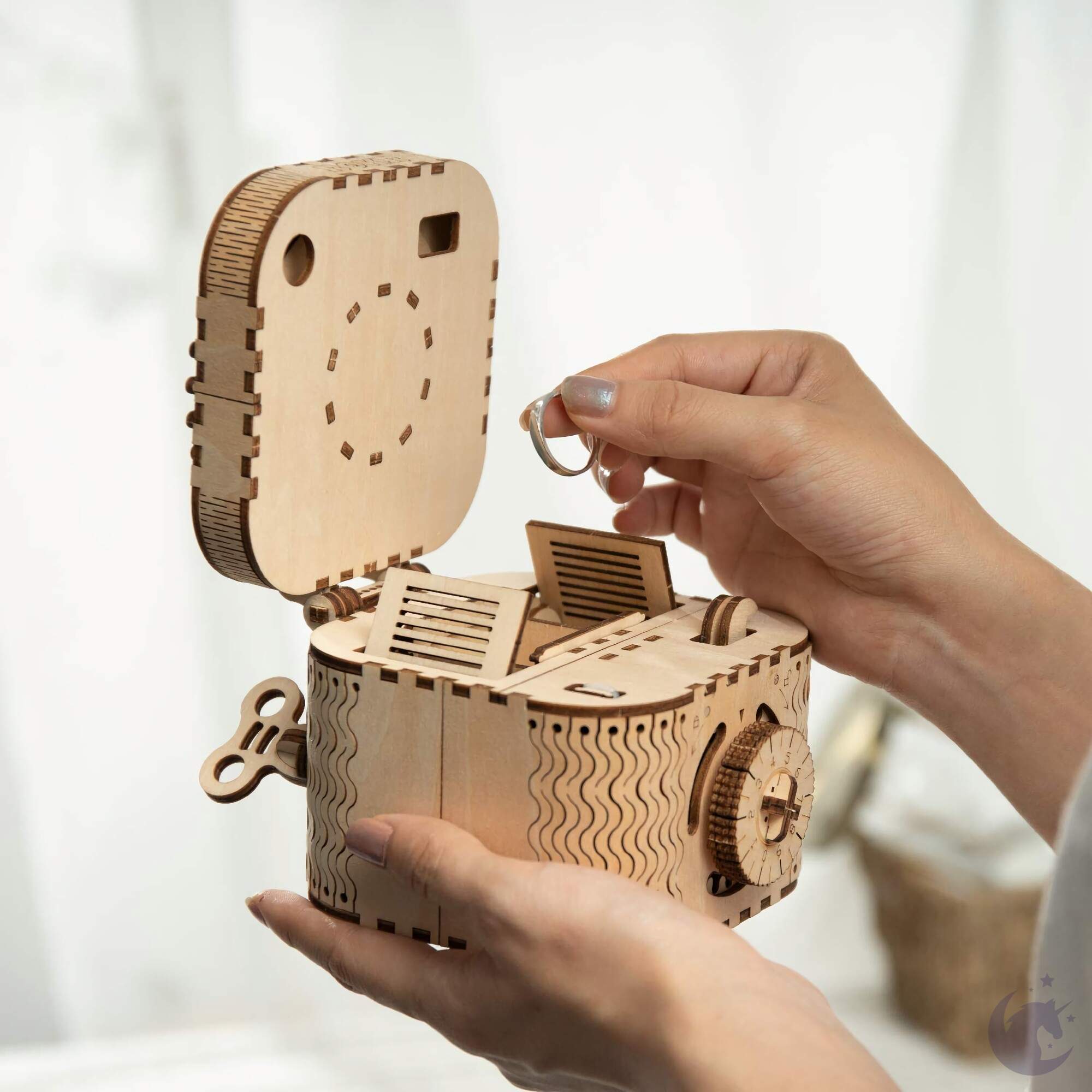 unicorntoys robotime rokr treasure box diy mechanical model building 3d wooden puzzle kit birthday gifts for teen LK502