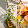 unicorntoys rolife robotime diy miniature dollhouse dg12 Dora's Loft diorama craft kit