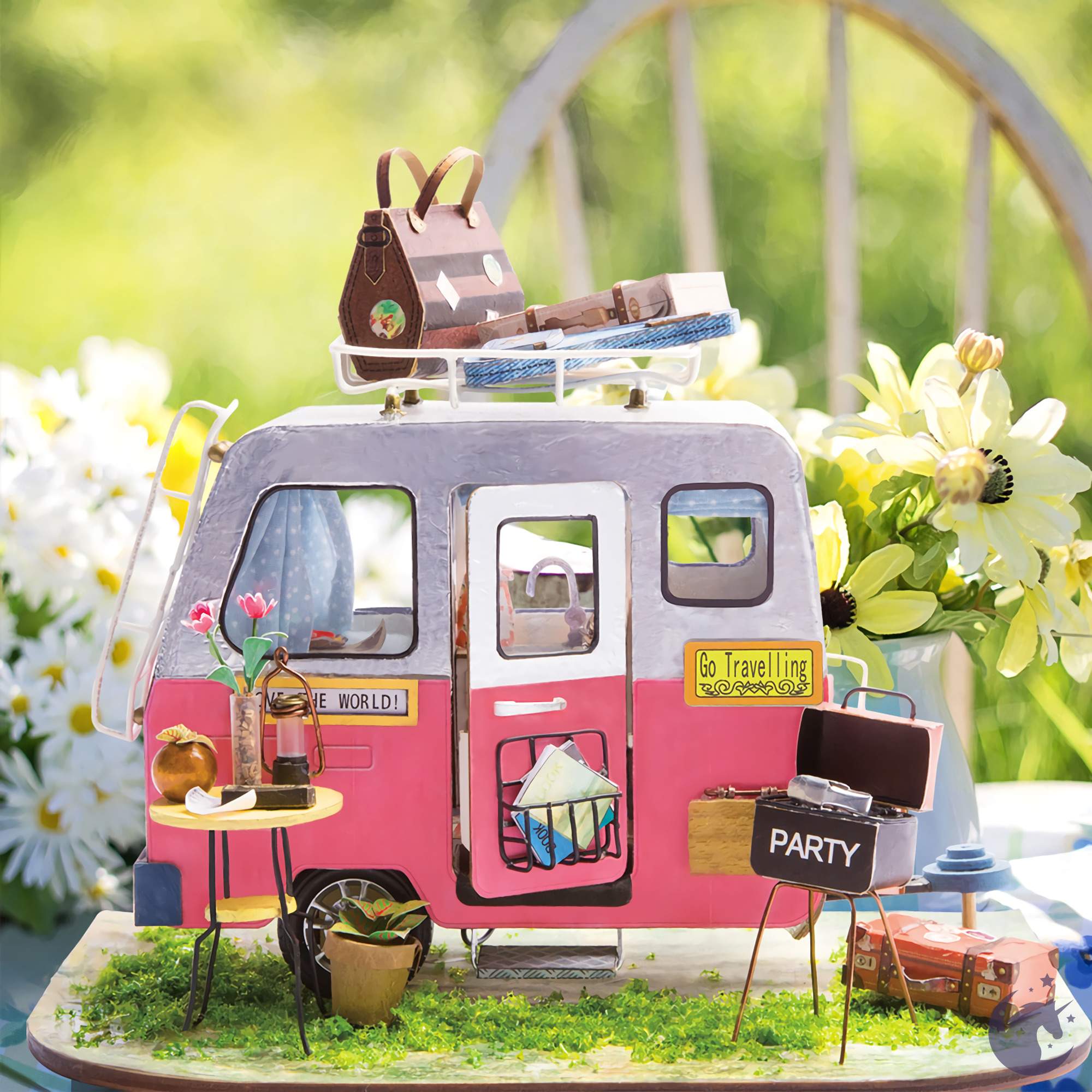 unicorntoys rolife robotime diy miniature dollhouse dgm04 Happy Camper diorama craft kit